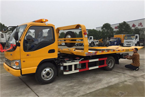 沁源哪里有拖车服务